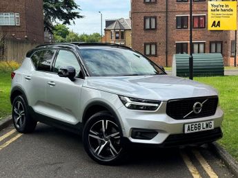 Volvo XC40 2.0 T5 R-DESIGN AWD 5d 245 BHP